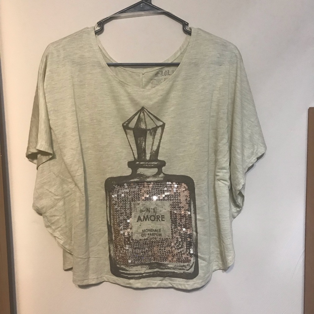 NWOT! Pretty LOL Vintage top, size medium